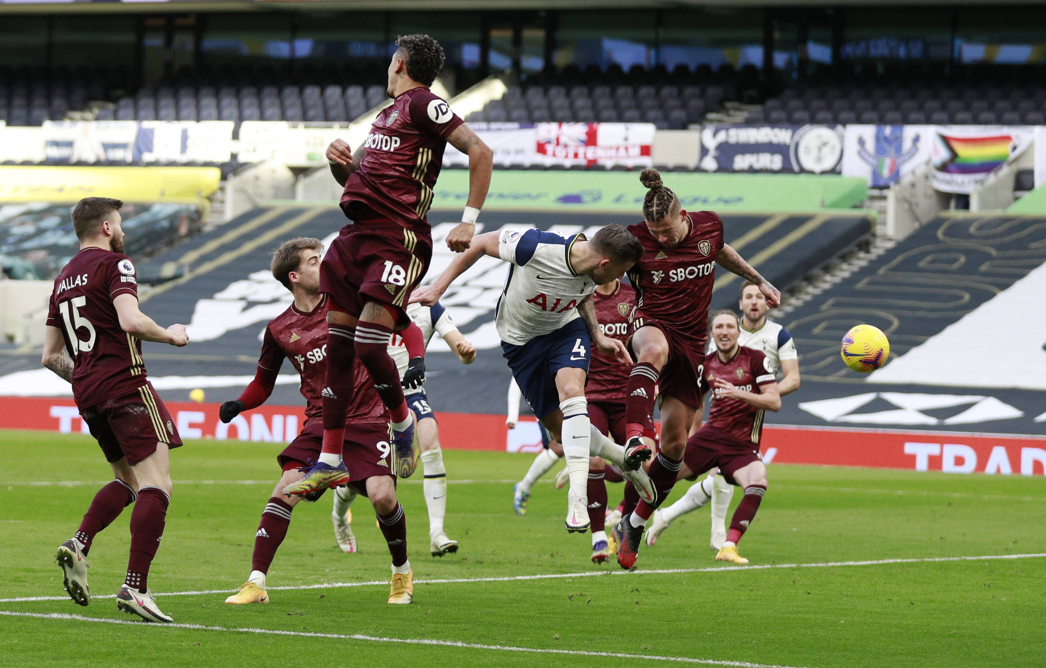 0-0！英超争冠3强全刹车：阿森纳领先6分，客场不输曼城=夺冠
