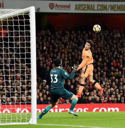 火箭三人20+结束三连败！小贾末节10分连中关键球 KD一扫沮丧情绪